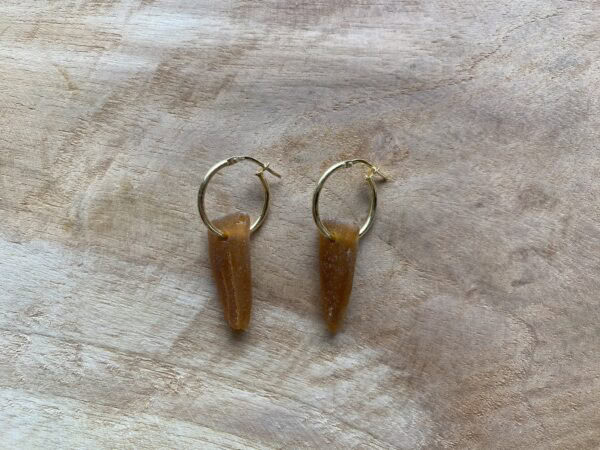 Basic seaglass oorbellen (bruin)