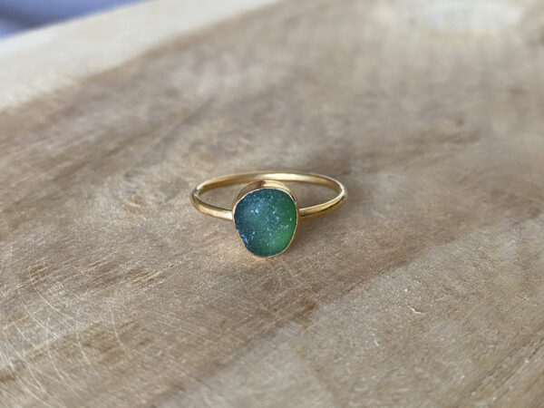 Gouden seaglass ring (maat 61)